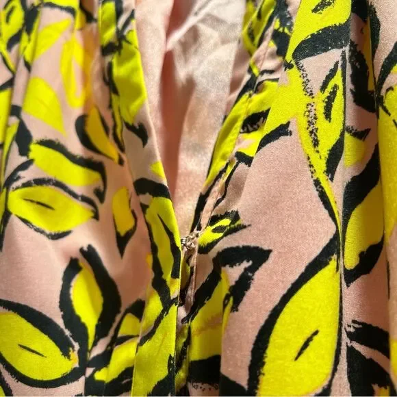 THML Short Sleeve Smocked Leaf Print Dress Large - Picture 5 of 8